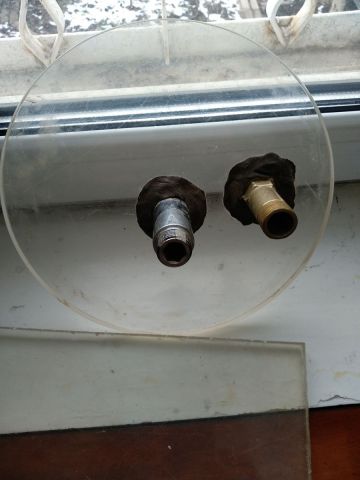 Крышке бидона из оргстекла.jpg