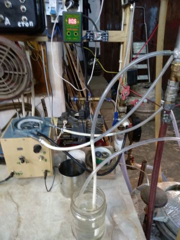 Начало процесса брожения.jpg