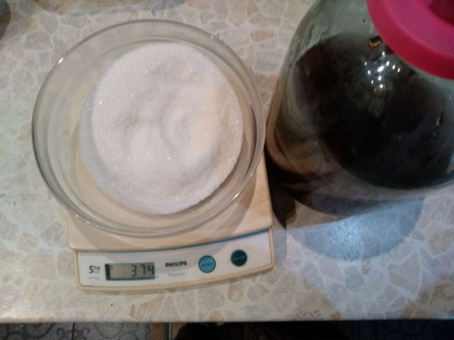 Навеска сахара для затворения.jpg