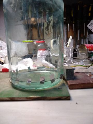 Фиксация проволоки скотчем.jpg