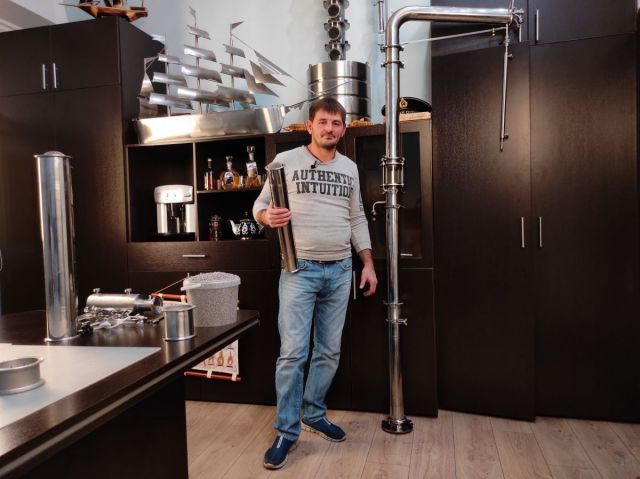 Добровар. Ректификационная колонна 3 дюйма. южный поток..jpg