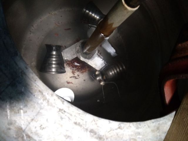 Рюмочная мешалка Расположение маркеров на дне после остановки.jpg